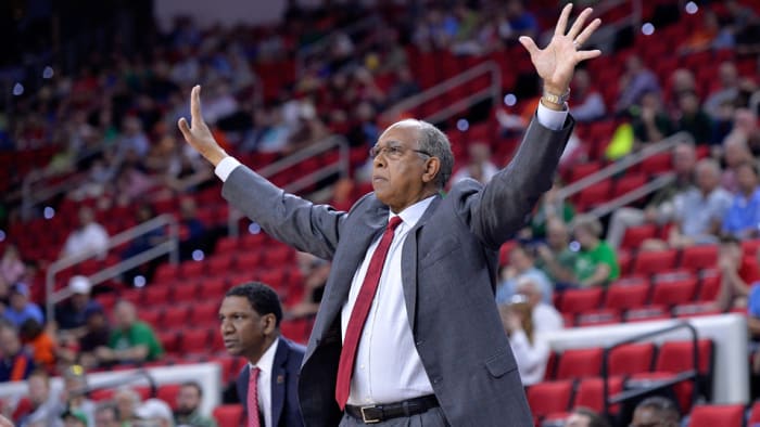 memphis-tubby-smith-hired-head-coach.jpg